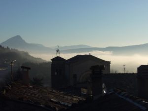 La Palud sur Verdon et la mer de nuages sur les gorges